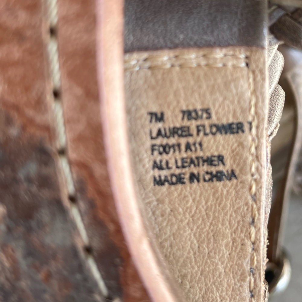 Frye | 'Laurel Flower' Sandal - Picture 10 of 11